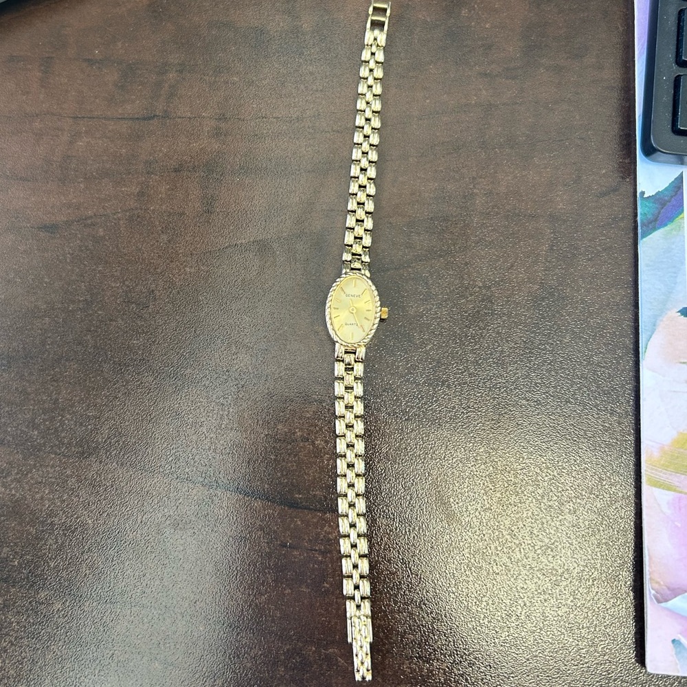 Vintage Gold Geneve Quartz Oval Watch